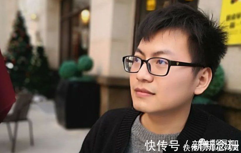 公务员$28岁小伙坚持在工地写网络小说 如今版权卖出500万元