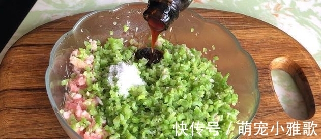 豆角|用它来包饺子，真的太鲜了，价格也不贵，大家都能吃得起！