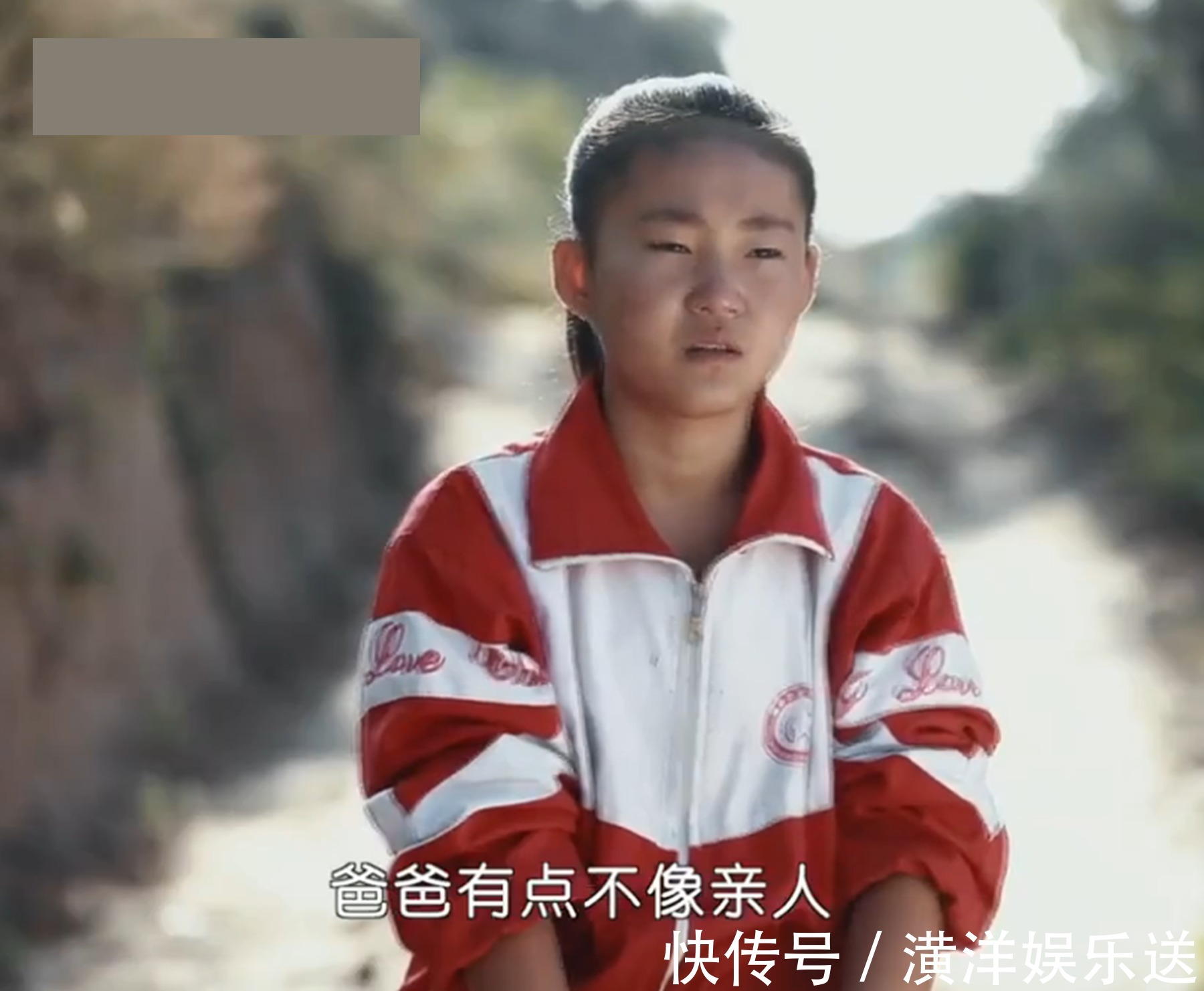 城市|《变形计》农村女孩要回村，挑上千元零食，富豪爸爸变脸真快