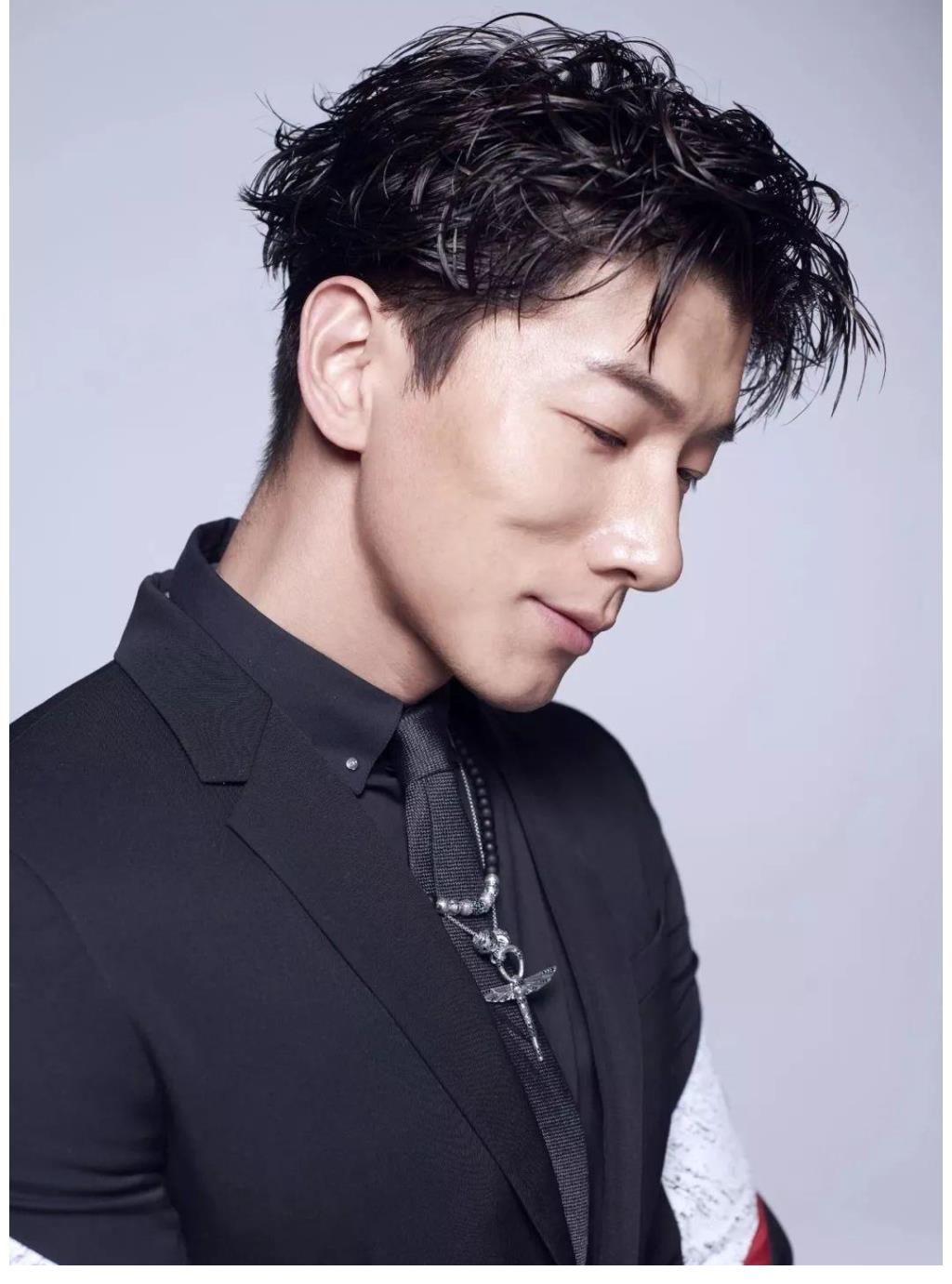 官司|张亮将张亮麻辣烫告上法庭，索赔180万，没想到赢了官司输了人气