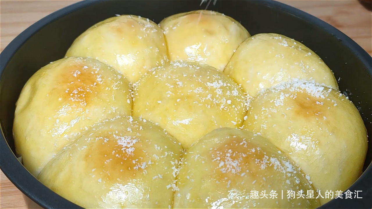 电饭煲|1碗面粉2个鸡蛋，教你在家做面包，不用烤不用电饭煲，拉丝又松软