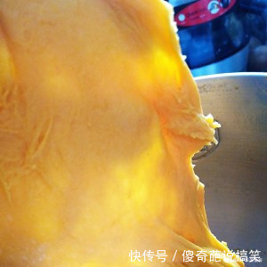炸麻花,别再只知道用面粉,教你新做法,金黄酥脆,比面包还好吃
