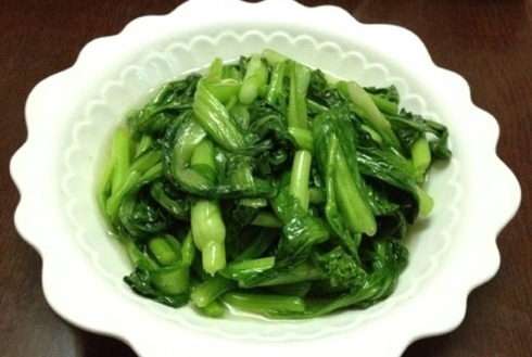 芹菜|人到中年 ,不妨多吃几种食物,润肠通便,呵护身体,提高免疫力