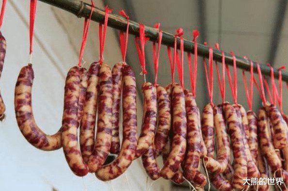 腊肠灌好后,不要直接晒!多做2步,腊肠又香又入味,饱满不开裂