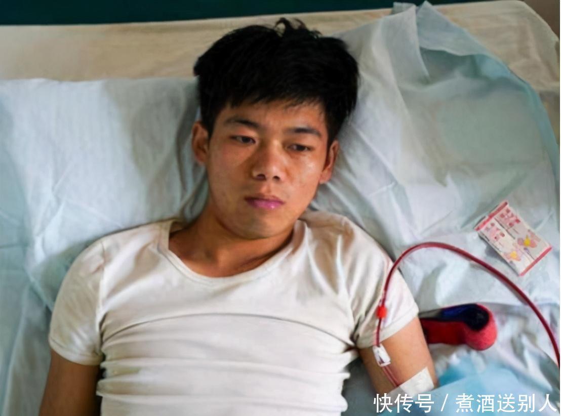 年前|9年前,2万“卖肾”买苹果手机,如今他正在为年轻“买单”