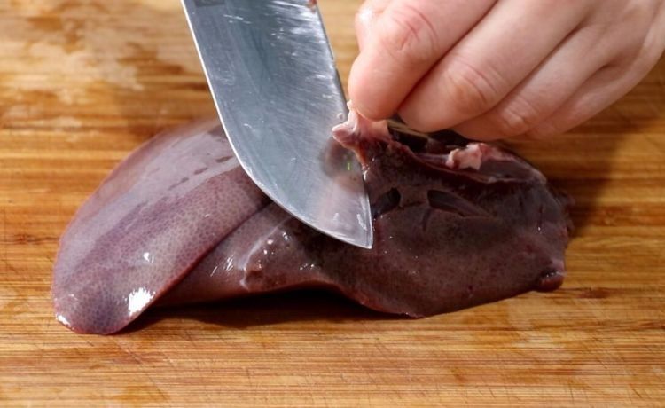 洗猪肝只用水洗，难怪做菜难吃！教你一个好方法，猪肝干净做菜香