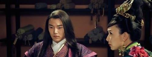 此人一生未能生育,还没皇权,害怕皇家血脉