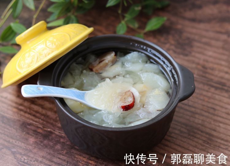 养肝|雪梨银耳汤,润肺去燥养肝健脾,女人常喝滋润又养颜