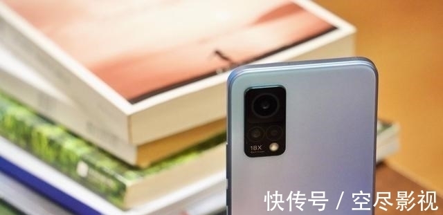 魅族|魅族18X上手体验:纯白面板+直角边框,高颜值的骁龙870旗舰?