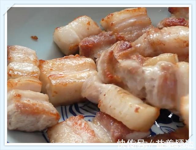 五花肉别红烧了，不用油不加水，不熬糖色，出锅吃得连汤汁都不剩