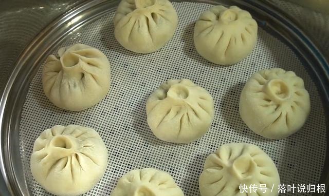 香菇|孩子超爱吃的酱肉包子，个个皮软馅大，酱香浓郁，鲜嫩多汁，解馋