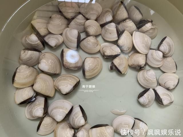 春天这菜是个宝,3块钱1斤,钙含量是牛肉的32倍,不吃太可惜了!