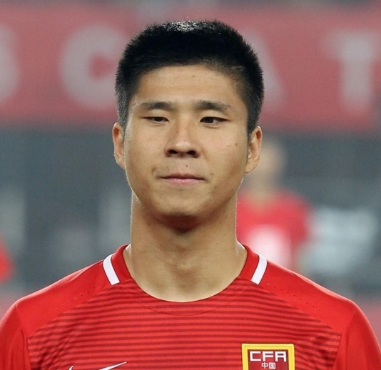 |还有羞耻心吗?赵明剑拍吃海参段子,并回复球迷:不练球会下岗吗