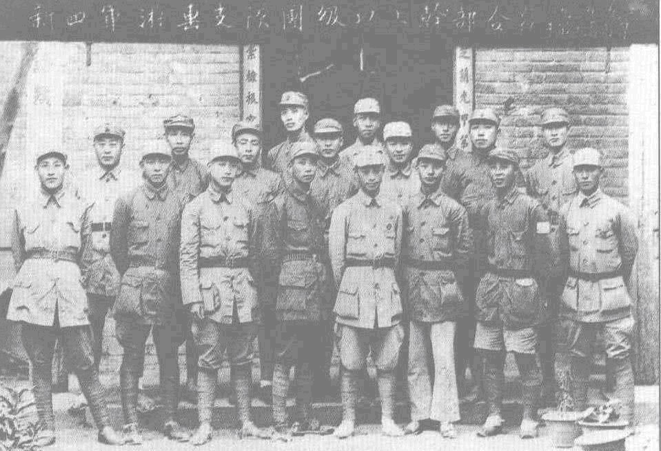 伙夫|少奇同志去新四军当政委，战士们却说：新四军来了位大厨师