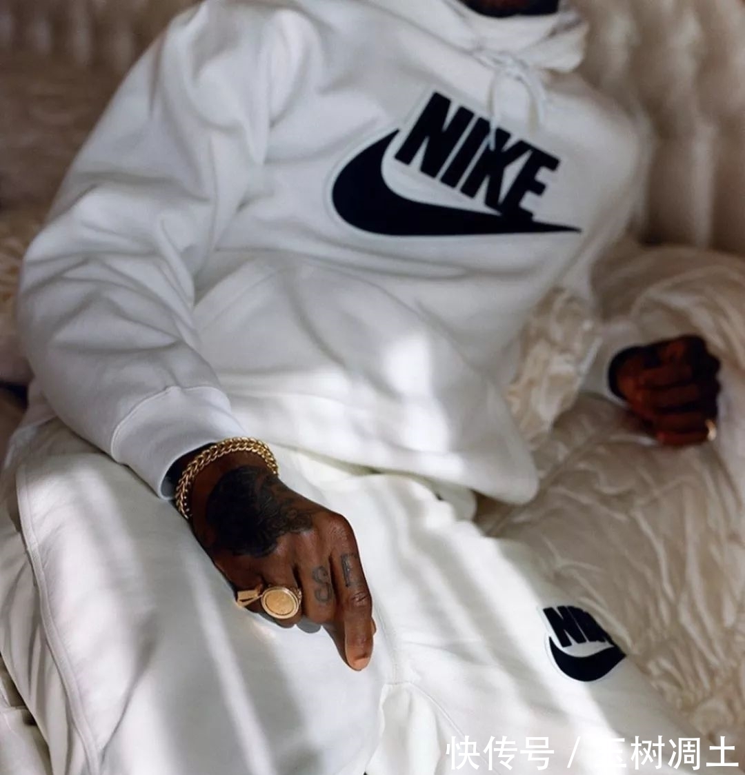 卫衣 资讯丨这个品牌与TNF的这次联名,比Supreme的联名“香多了”?