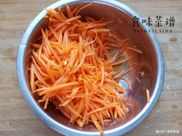 秋冬要多吃胡萝卜，教你好吃新做法，鲜香又美味，大人孩子都爱吃