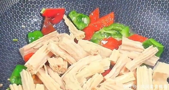 清炒腐竹有技巧,按照这个步骤,腐竹软嫩入味,清淡不油腻
