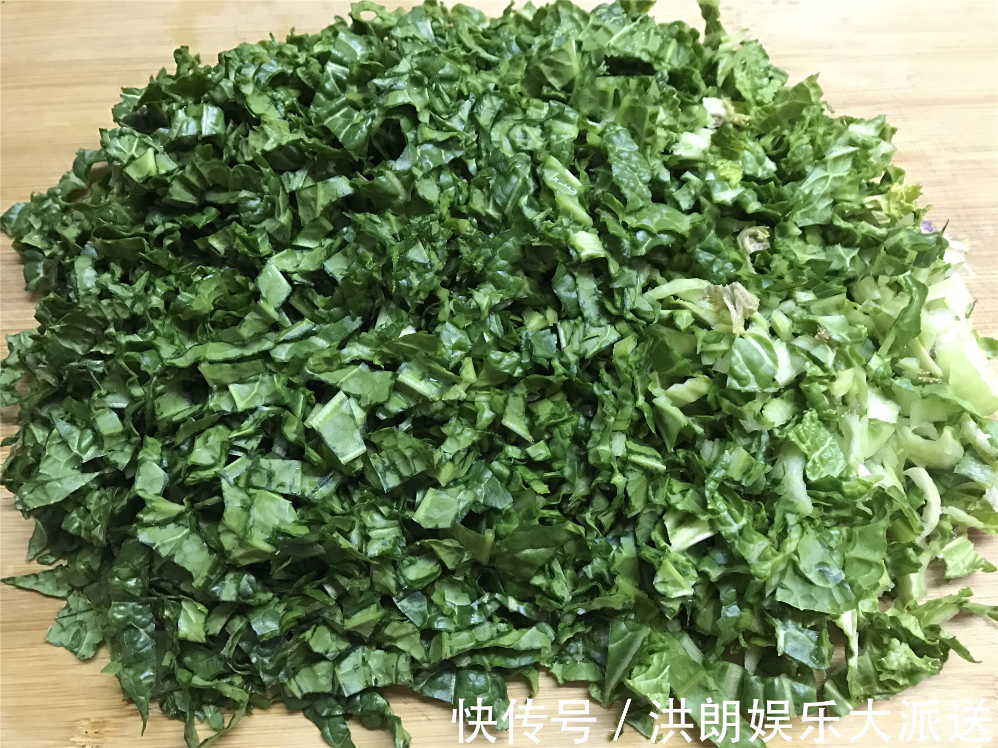 江南人家冬天必吃,饭菜一锅出,咸鲜软糯,连锅巴也不放过