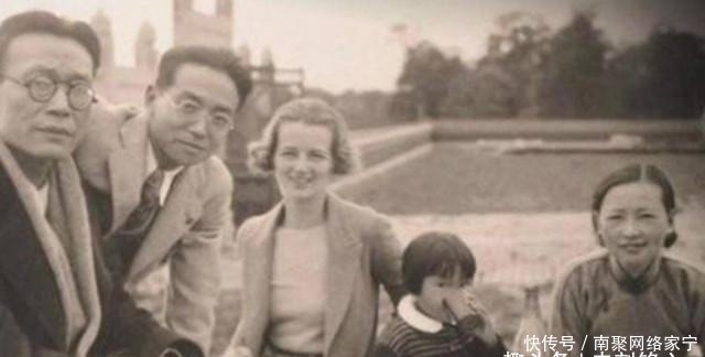 林徽因$梁思成在家门口,竖了一块牌子,林徽因的朋友见到后,都不敢进门