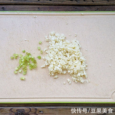 串串|香辣串串虾——外焦内嫩，香辣美味，一串又一串根本停不下来