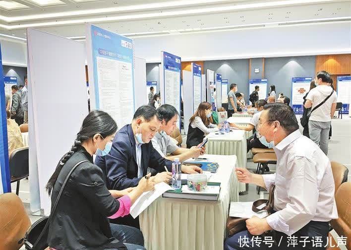 深圳人才大市场线下重张 每周一周三恢复