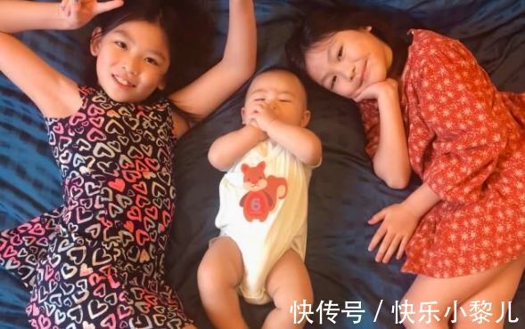 妈妈|24岁妈妈带俩娃烈日下捡垃圾，网友感慨：女人嫁错人太悲哀