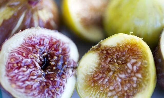 皮肤|“胎毒”最怕4种食物,孕期这样吃,宝宝出生后皮肤会很好