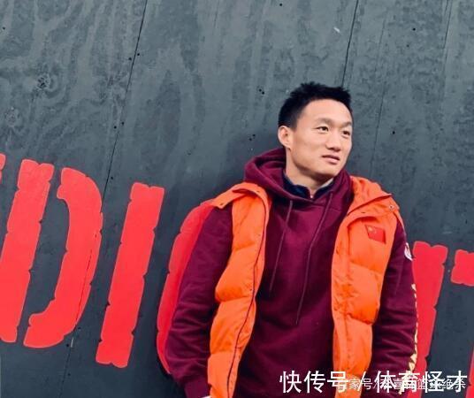 中国队|恭喜！女排31岁奥运冠军和男友合影首次曝光，浪漫帅哥是世界冠军
