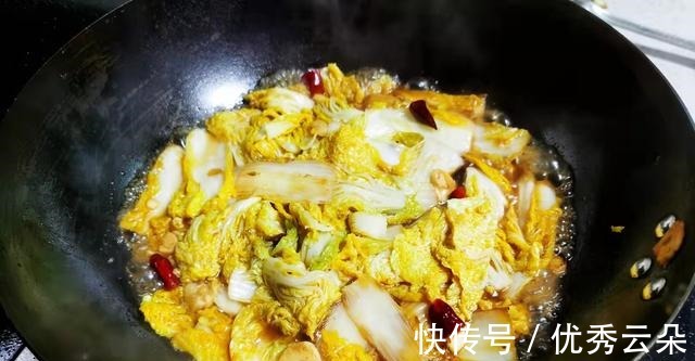 炒锅|入秋后，除了吃白菜还要多吃它，钙含量是白菜2~3倍，低脂营养！