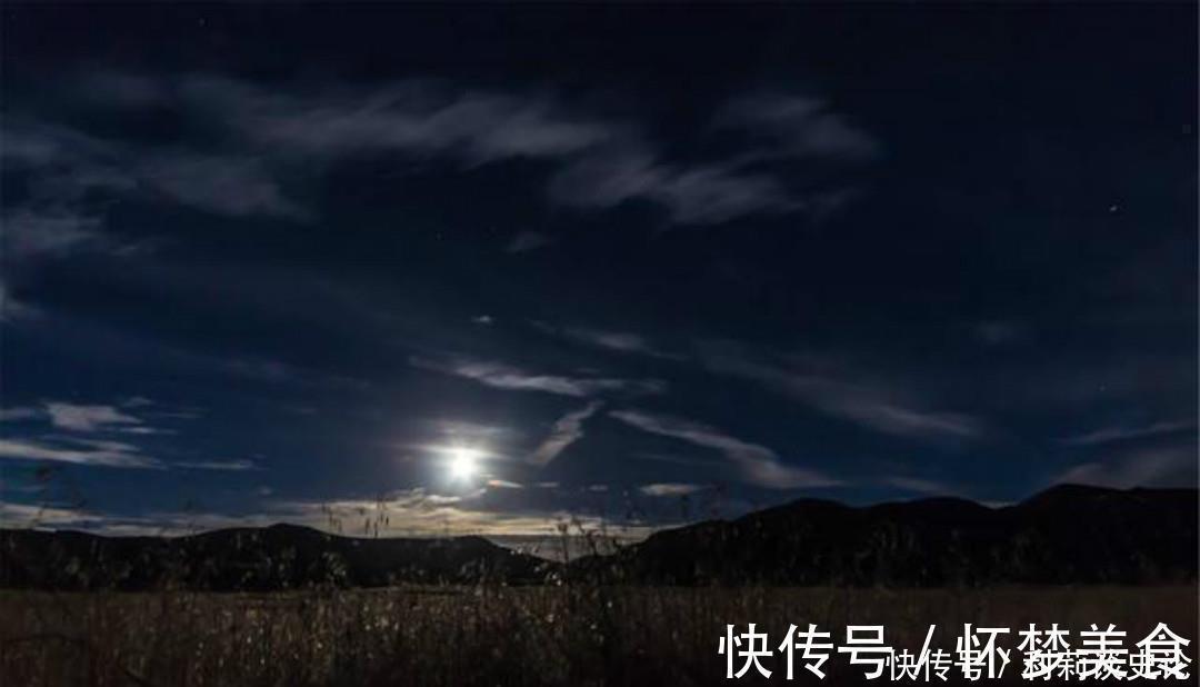 雨夜@宋朝诗人张咏这首七绝《雨夜》，同样写得很孤独，道尽了思乡之苦