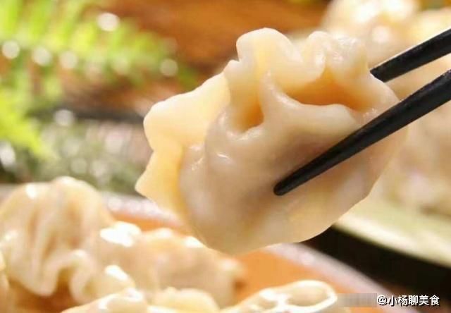 拌饺子馅时，最忌放此物，百分之90的人都用错，难怪饺子不好吃！