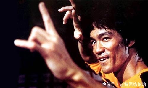 功夫哲学|李小龙出招时,为什么要喊一声?你听他喊的是什么
