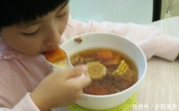 食用|这种食物被叫做少儿杀手，堪比垃圾，医生还有儿童在食用