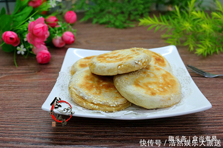 煎饼|半碗面粉加一勺酱,快速做一锅香喷喷的煎饼,好配方收起来