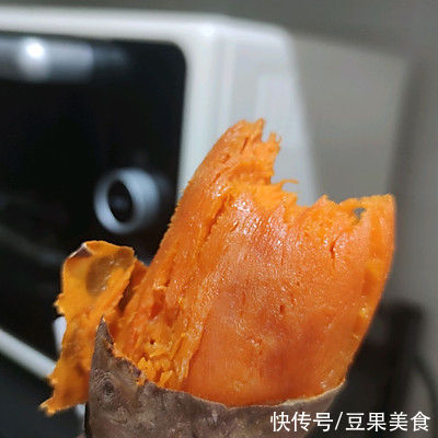 这么好吃的香甜软糯的烤番薯做法，现在知道还不晚