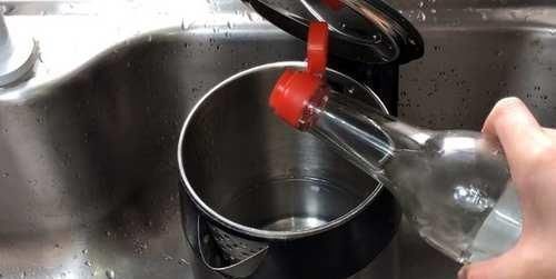 白醋倒在手心搓一搓,效果太棒了,可惜好多人不懂,学会一生有用