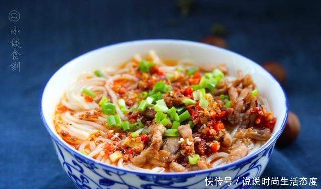  吃了几十年米粉，就爱这做法，煮一煮就出锅，比面条要好吃多了