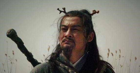 水浒@他是水浒中结局最好的人,看清宋江,谎称回乡探母,最后一去不返