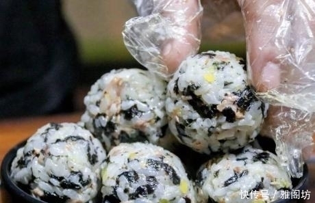 晚上睡觉前焖一锅,第二天起床早餐就有了,营养美味省时还省事