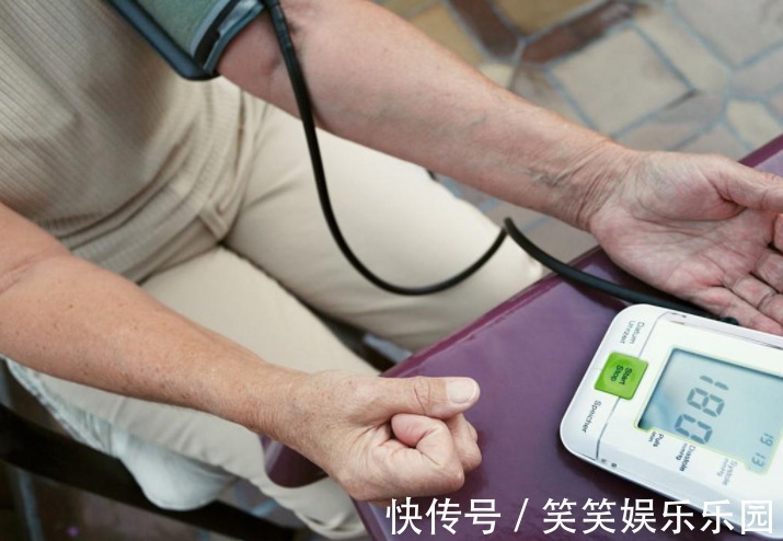 咸菜|不想脑出血光顾？这3食物再馋也要忌口！有高血压的别当耳旁风