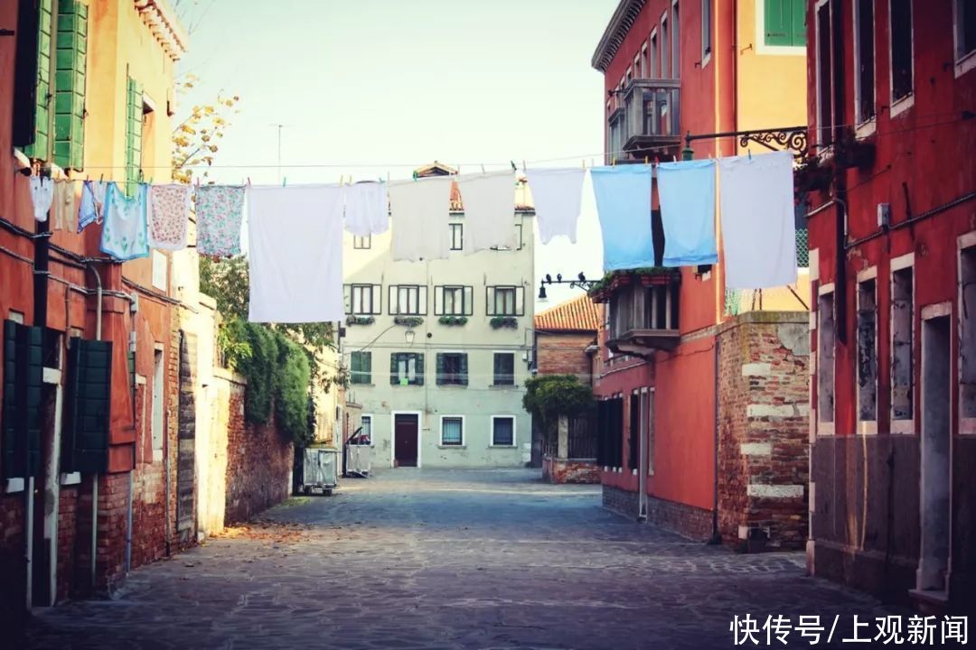 衣服|衣服到底可不可以反过来晒？好多人都晒错了，难怪衣服越来越旧