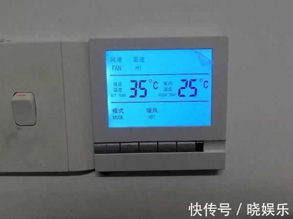 睡眠质量|一家四口睡姿火了,爸妈花式秀恩爱,孩子只能“报团取暖”