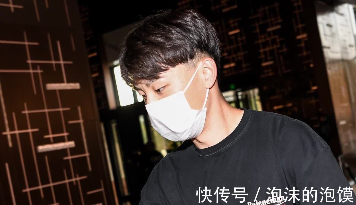 中国足球|重返国足,巴顿表态:最后2轮12强赛目标少挨骂,给将来留下希望
