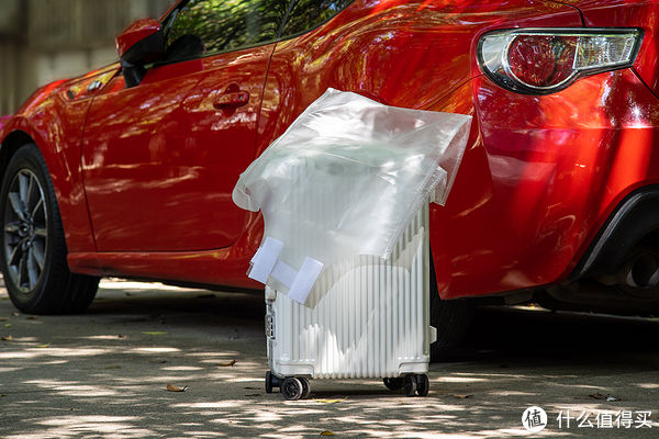 铝框|除了网红爆款 还有默默无闻的“国王”:EAZZ新款铝框登机箱