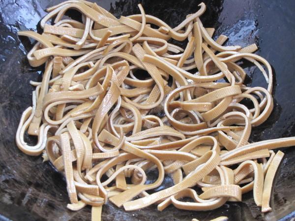 天生一对|韭菜和“它”天生一对,坚持晚餐吃,清肠刮油,一个月瘦出小蛮腰