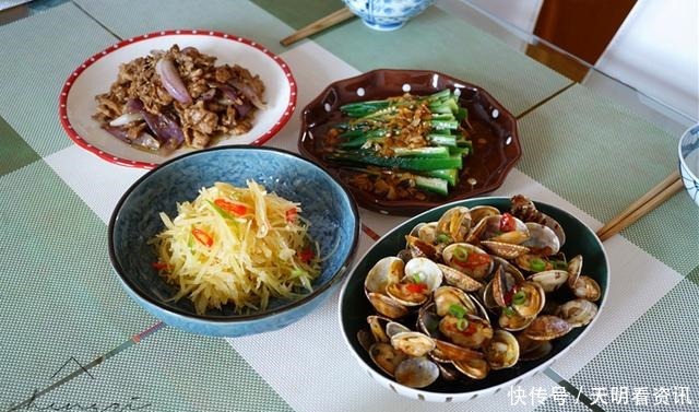 东北人家的晚餐，3口人4道菜，有肉有海鲜，不到30元就能搞定