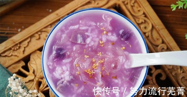 胶质|秋天干燥,聪明女人会煮“养颜粥”,早餐多喝它,面似桃花过深秋!