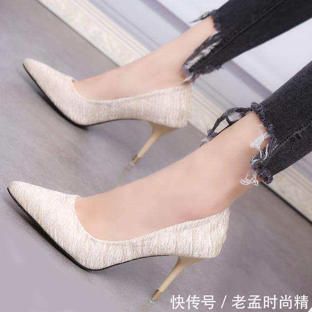 尽显女人味, 高跟鞋的魅力无法抵挡