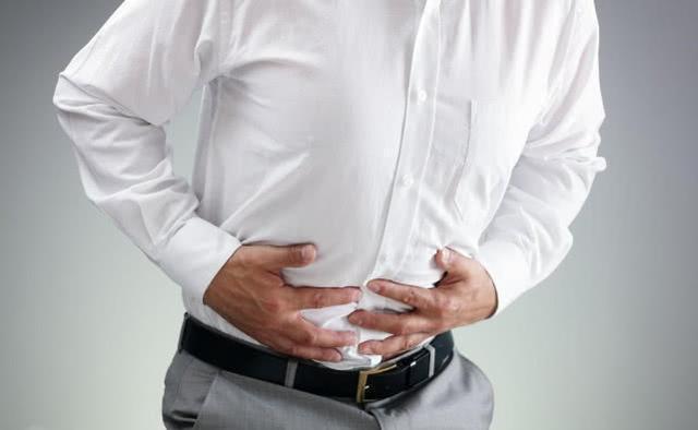 胃病|26岁男子,胃癌入院,医生提醒:3件事做太多,胃生癌很正常