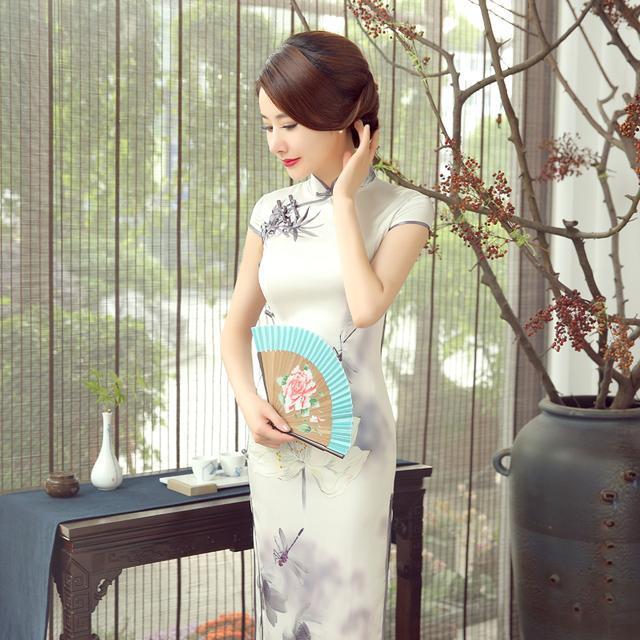 女人味 复古改良旗袍,凸显身材,让你更有女人味